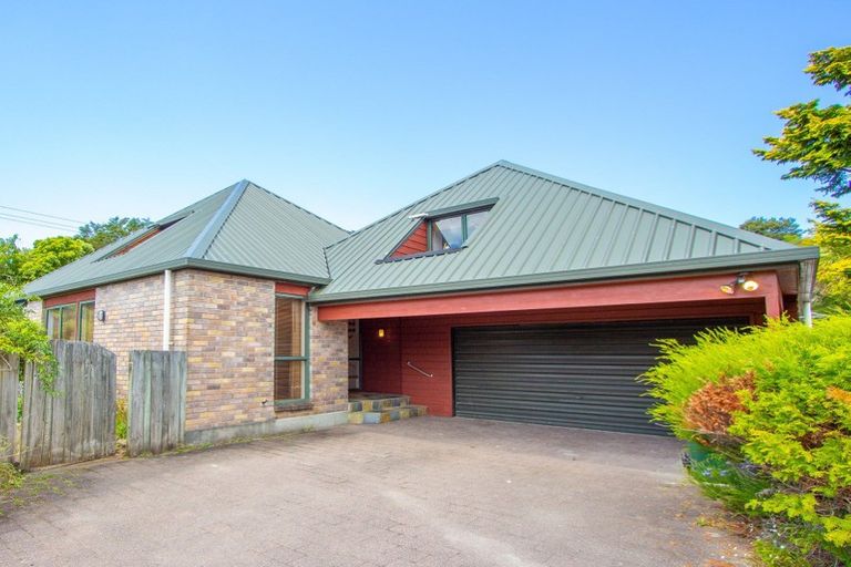 Photo of property in 4 Libra Place, Kawaha Point, Rotorua, 3010