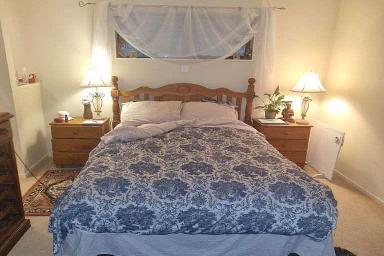 Photo of property in 31 Aragon Grove, Kingsley Heights, Upper Hutt, 5018