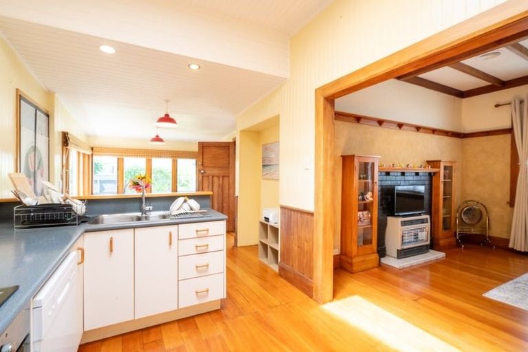 Photo of property in 8 Karamu Avenue, Takaro, Palmerston North, 4410