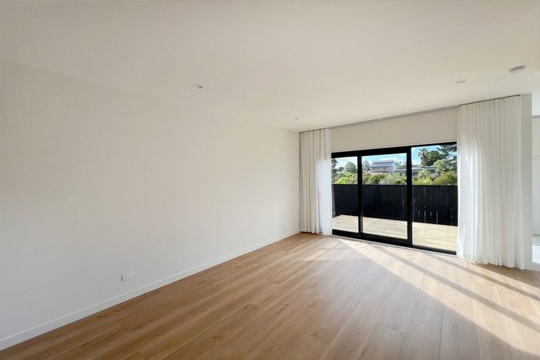 Photo of property in 4/29 Brandon Road, Glen Eden, Auckland, 0602