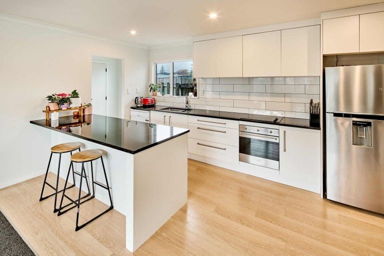 Photo of property in 88 Hillcrest Road, Raumati Beach, Paraparaumu, 5032