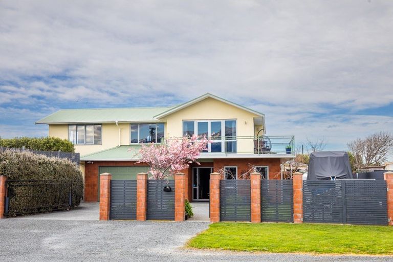 Photo of property in 9 Hawthorne Road, Kaikoura, 7300