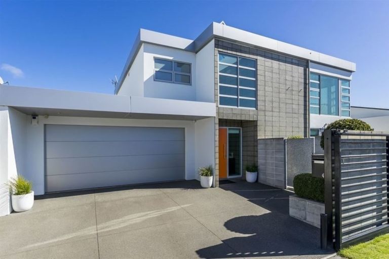 Photo of property in 41 Winchester Street, Merivale, Christchurch, 8014