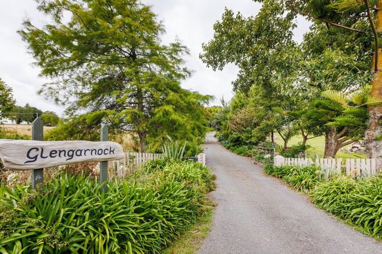 Photo of property in 322 Finnis Road, Pohangina, Feilding, 4775