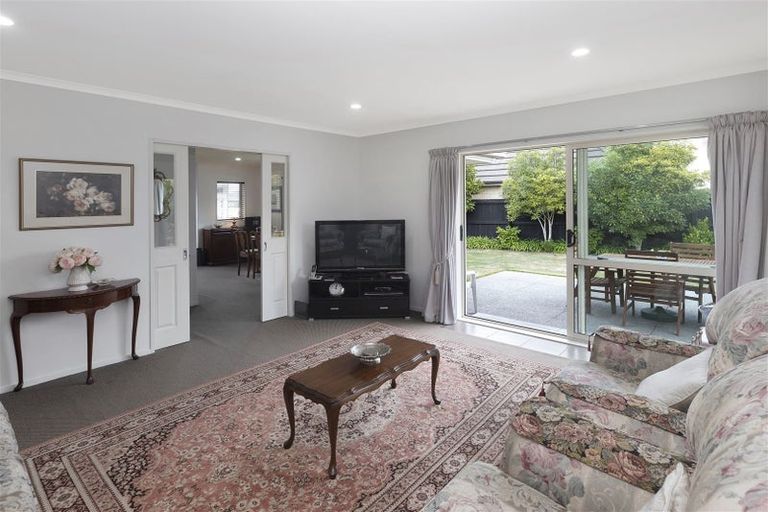 Photo of property in 41 Reka Street, Parklands, Christchurch, 8083
