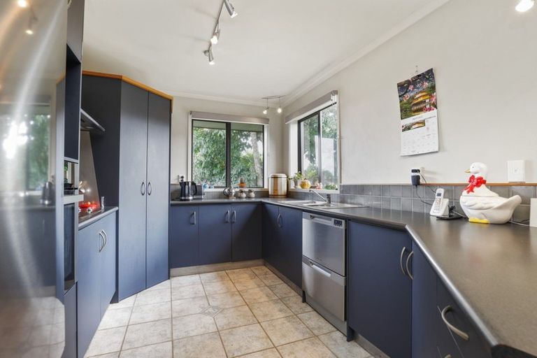 Photo of property in 1 Fencourt Place, Rototuna North, Hamilton, 3210