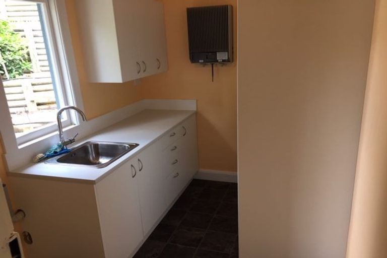 Photo of property in 65 Renwick Place, Nelson South, Nelson, 7010