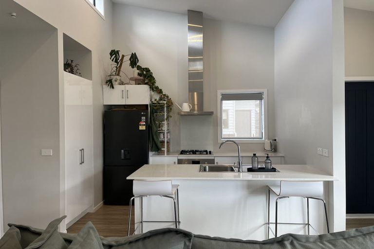 Photo of property in 21d Margaret Road, Raumati Beach, Paraparaumu, 5032