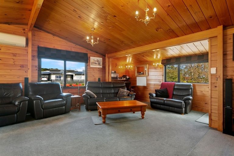 Photo of property in 16 Victoria Street, Richmond Heights, Taupo, 3330