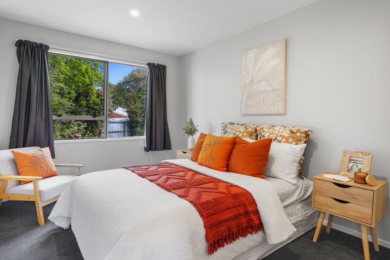 Photo of property in 35a Kuaka Crescent, Bromley, Christchurch, 8062