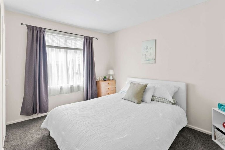 Photo of property in 37 Moffett Street, Islington, Christchurch, 8042