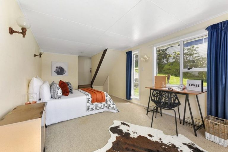 Photo of property in 12 Deller Grove, Silverstream, Upper Hutt, 5019