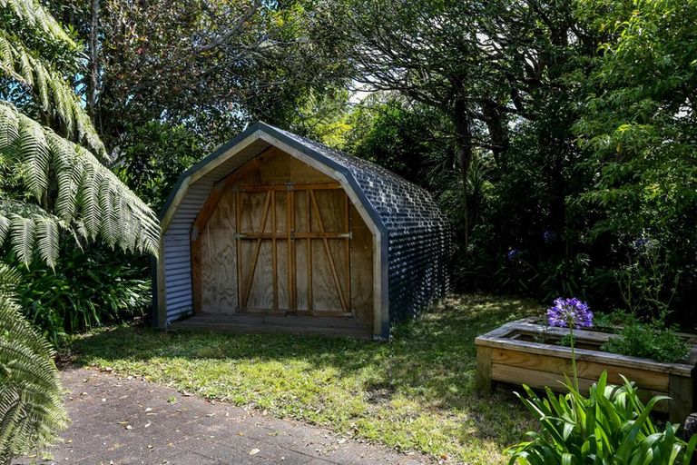 Photo of property in 63 Branch Road, Highlands Park, New Plymouth, 4312