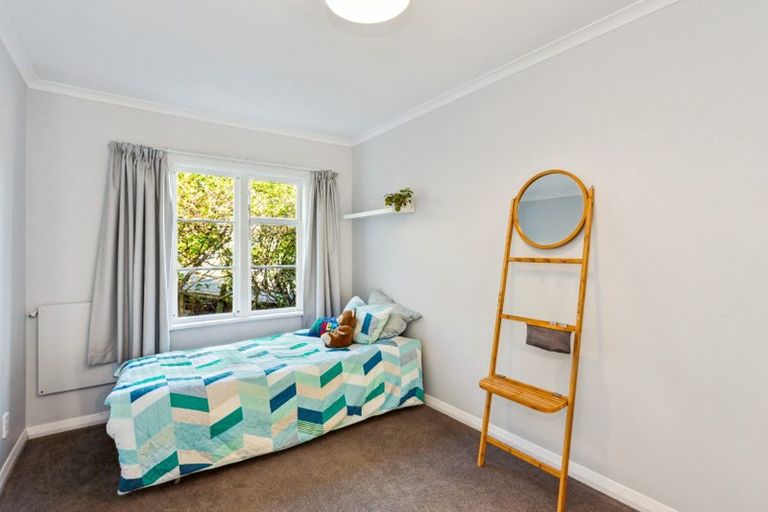 Photo of property in 7 Onepoto Road, Titahi Bay, Porirua, 5022