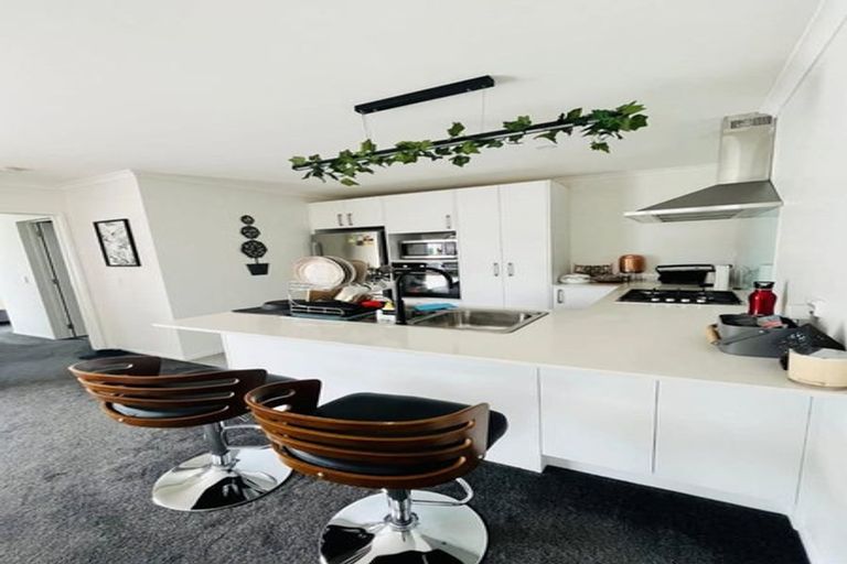 Photo of property in 17 Kutukutu Street, Takanini, 2112