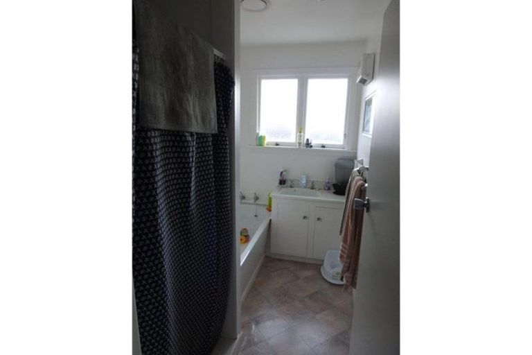 Photo of property in 2/4 Kyeburn Place, Avonhead, Christchurch, 8042