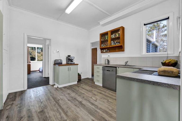 Photo of property in 1233 Egmont Road, Egmont Village, New Plymouth, 4372