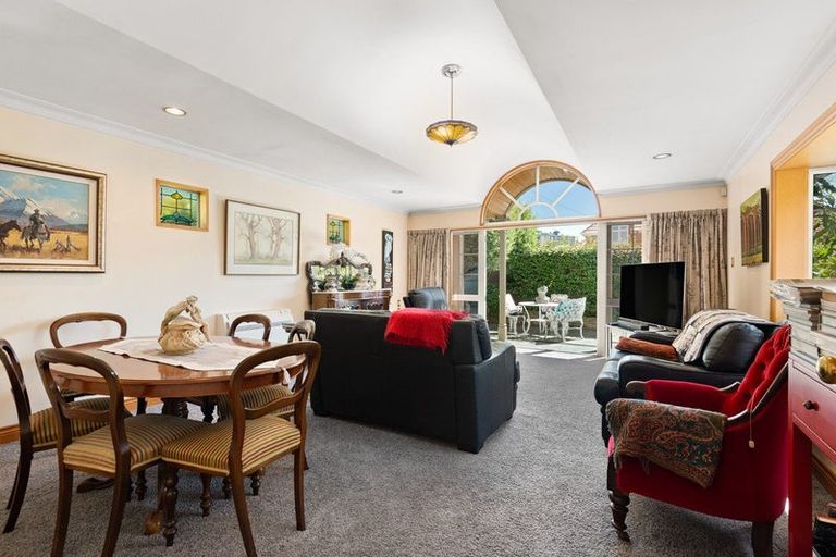 Photo of property in 28 Ings Avenue, Saint Clair, Dunedin, 9012