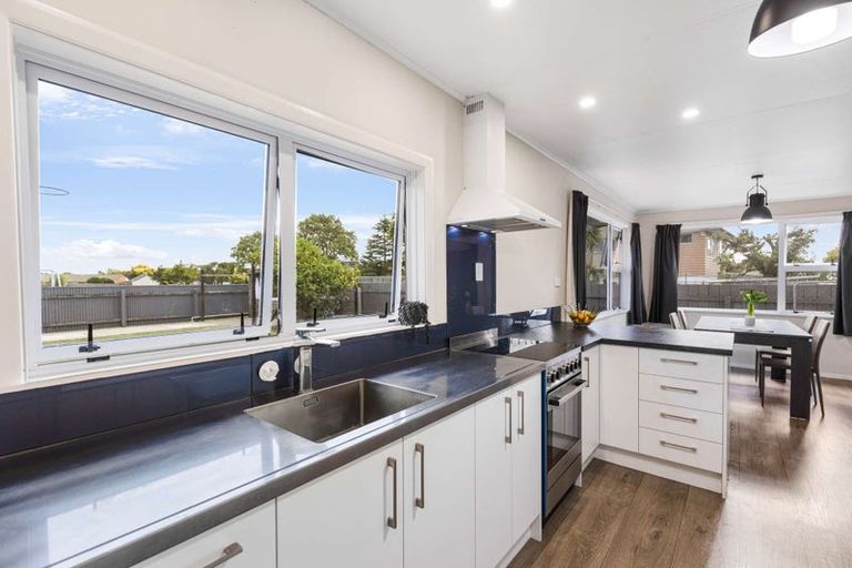 Photo of property in 4 Aspiring Avenue, Milson, Palmerston North, 4414