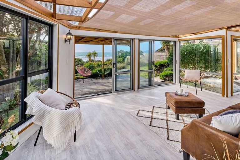 Photo of property in 83 Wellington Road, Paekakariki, 5034