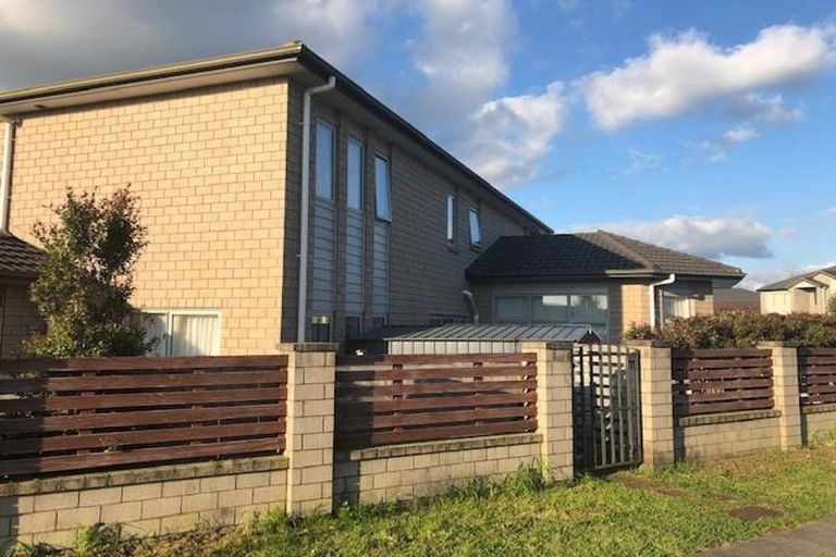 Photo of property in 2 Coolaghy Drive, Flat Bush, Auckland, 2019