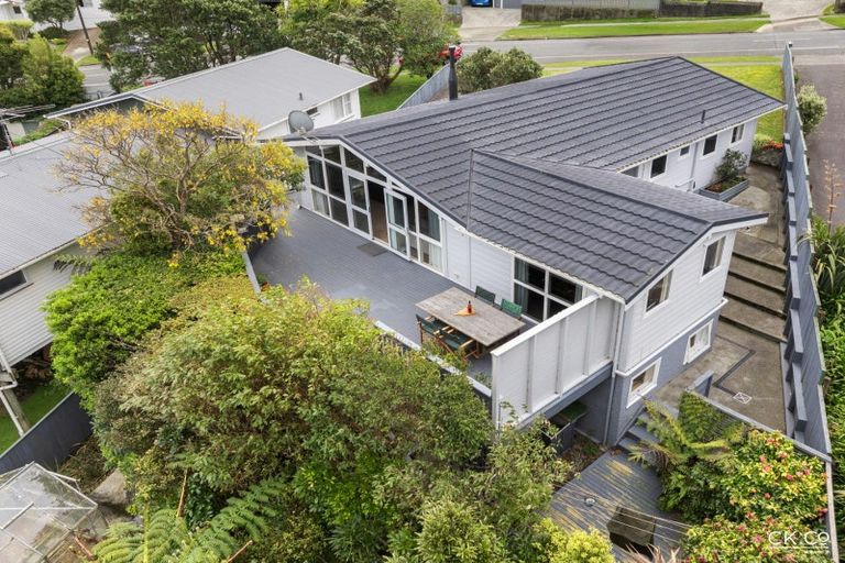 Photo of property in 224 Dowse Drive, Maungaraki, Lower Hutt, 5010