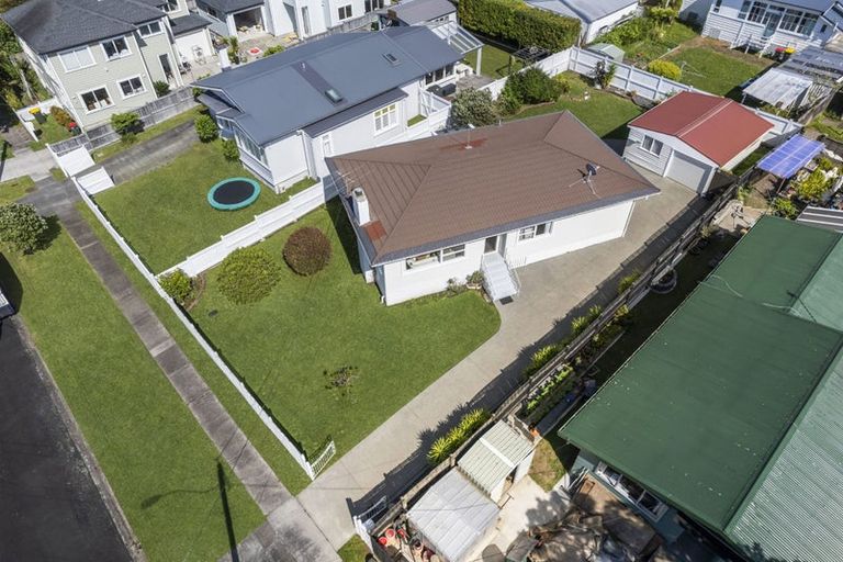 Photo of property in 11a David Street, Bayswater, Auckland, 0622