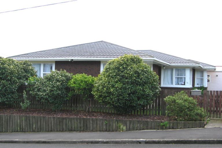 Photo of property in 51 Beazley Avenue, Paparangi, Wellington, 6037