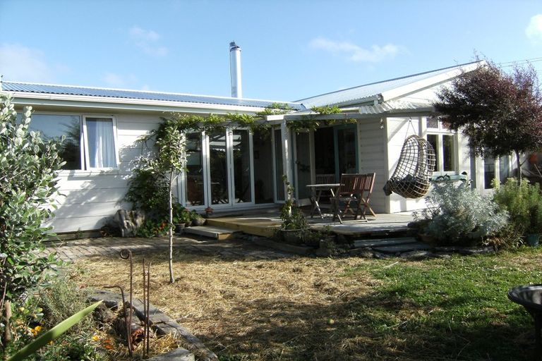 Photo of property in 41 Nuku Street, Tangimoana, 4822