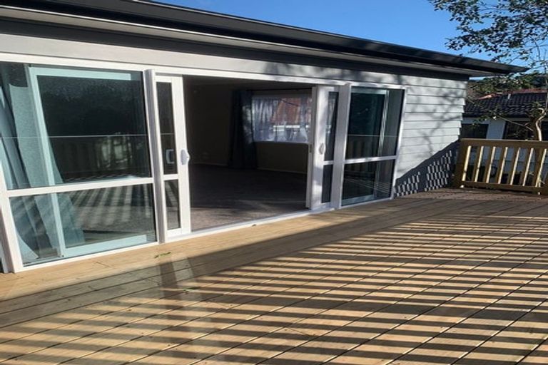 Photo of property in 15 Babington Place, Torbay, Auckland, 0630