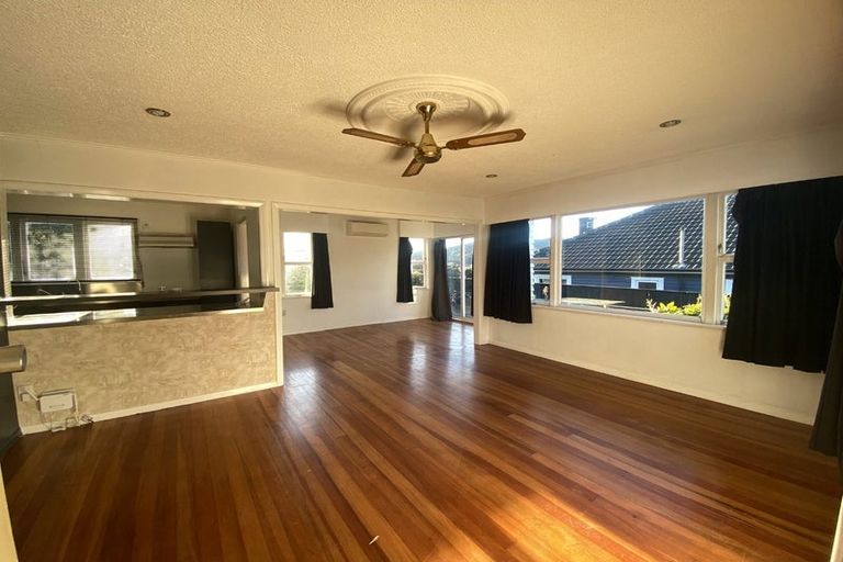 Photo of property in 4 Lees Grove, Wainuiomata, Lower Hutt, 5014