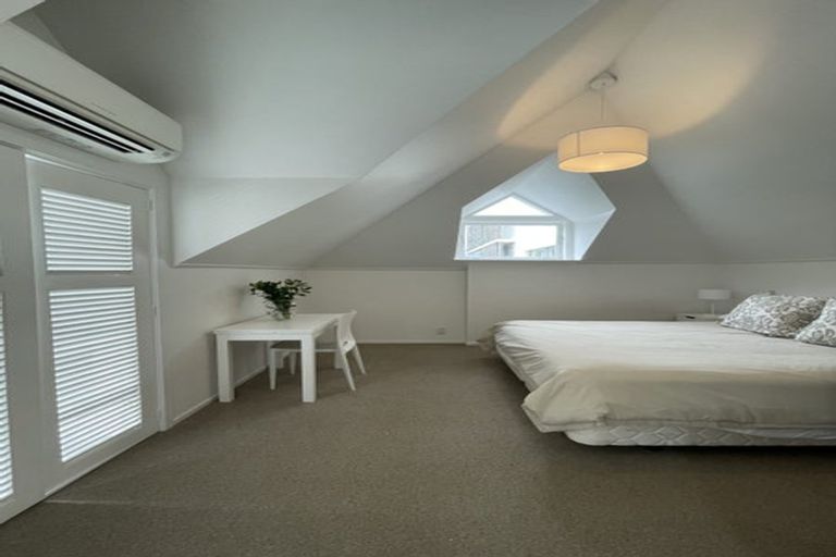 Photo of property in 8a Alberon Street, Parnell, Auckland, 1052