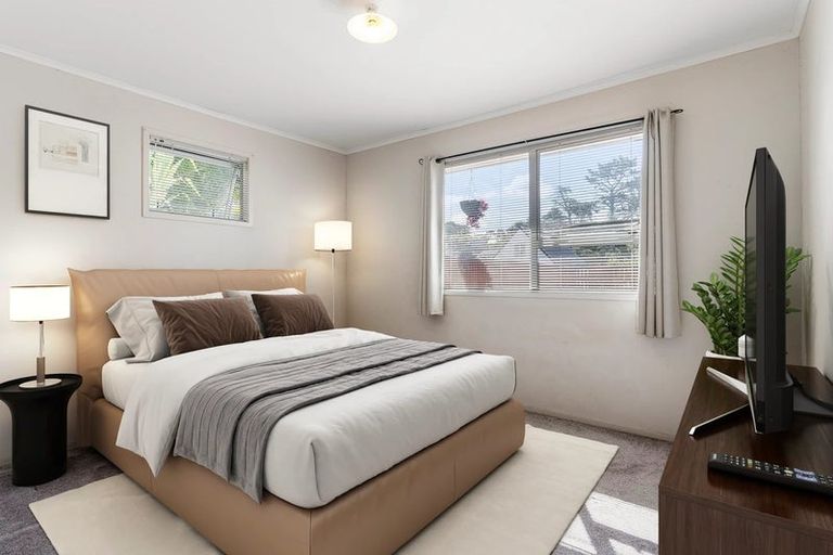 Photo of property in 53 Helena Street, Massey, Auckland, 0614