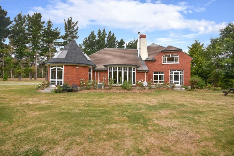 Photo of property in 21 Helensbrook Road, Milton, 9220