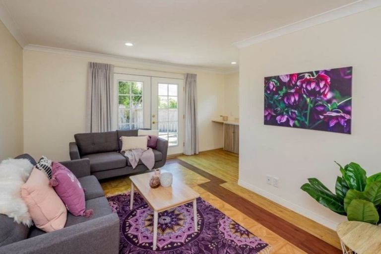 Photo of property in 12 Marewa Place, Waikanae Beach, Waikanae, 5036