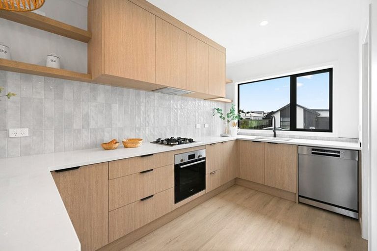 Photo of property in 5 Overton Street, Rototuna North, 3210