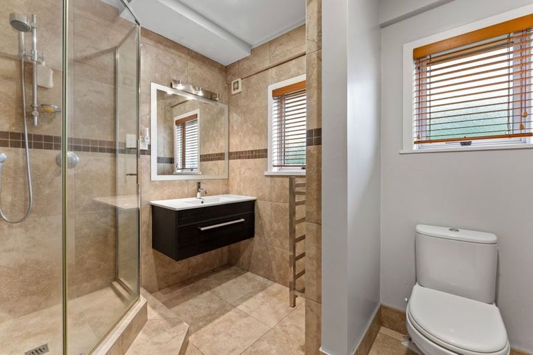 Photo of property in 11 Katui Street, Castor Bay, Auckland, 0620