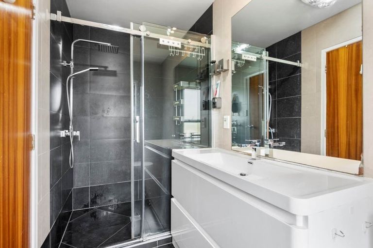 Photo of property in 157 Triangle Road, Massey, Auckland, 0614