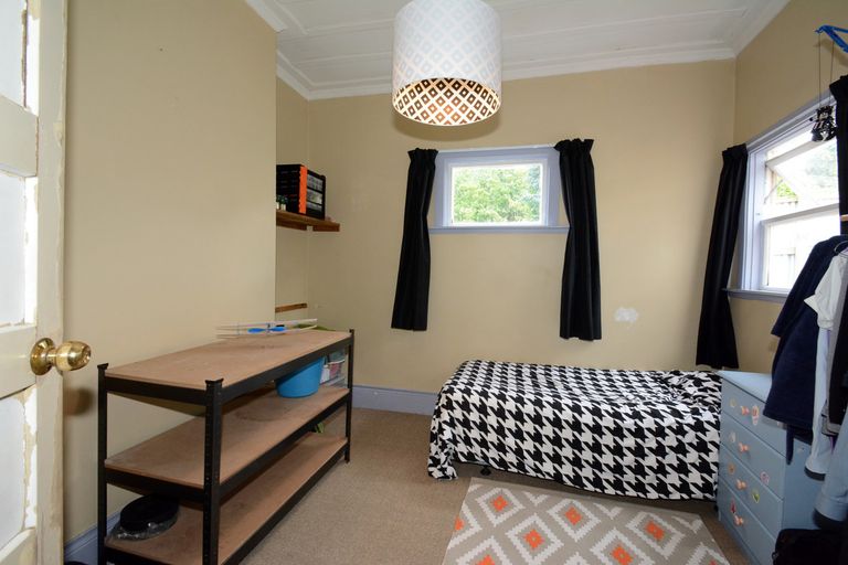 Photo of property in 12 Catherine Street, Caversham, Dunedin, 9012