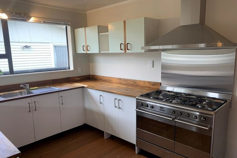 Photo of property in 29 Erris Street, Johnsonville, Wellington, 6037