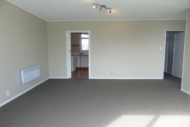 Photo of property in 23 Rangitane Street, Maupuia, Wellington, 6022