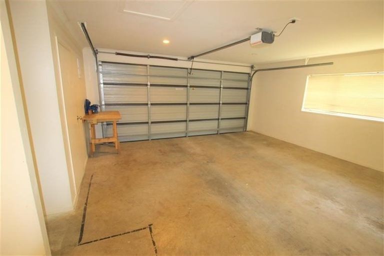 Photo of property in 27 Opawa Crescent, Favona, Auckland, 2024