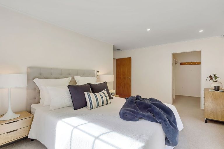 Photo of property in 11 Bishops Glen, Tawa, Wellington, 5028