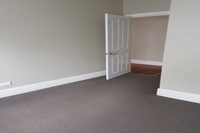 Photo of property in 17a Tama Street, Alicetown, Lower Hutt, 5010