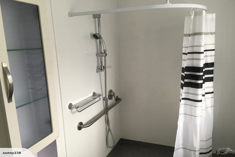 Photo of property in 1/20 Halldene Terrace, Red Beach, 0932