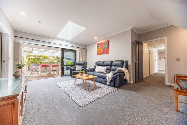 Photo of property in 4 Barbaras Way, Waikanae Beach, Waikanae, 5036