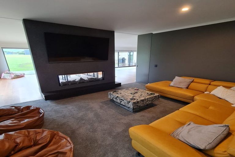 Photo of property in 7 Ribbonwood Lane, Kinloch, Taupo, 3377