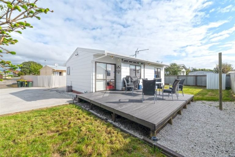 Photo of property in 2/6 Trevor Hosken Drive, Wiri, Auckland, 2104