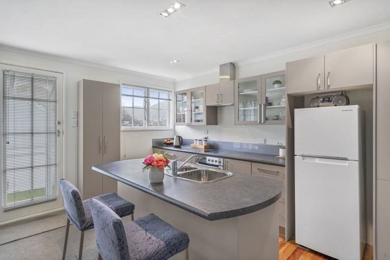 Photo of property in 300 Karori Road, Karori, Wellington, 6012