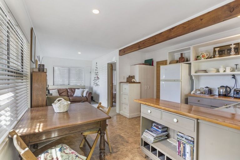 Photo of property in 107 Park Avenue, Whangamata, 3620